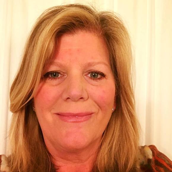 Meet your Posher, Kathy - Picture 1 of 1